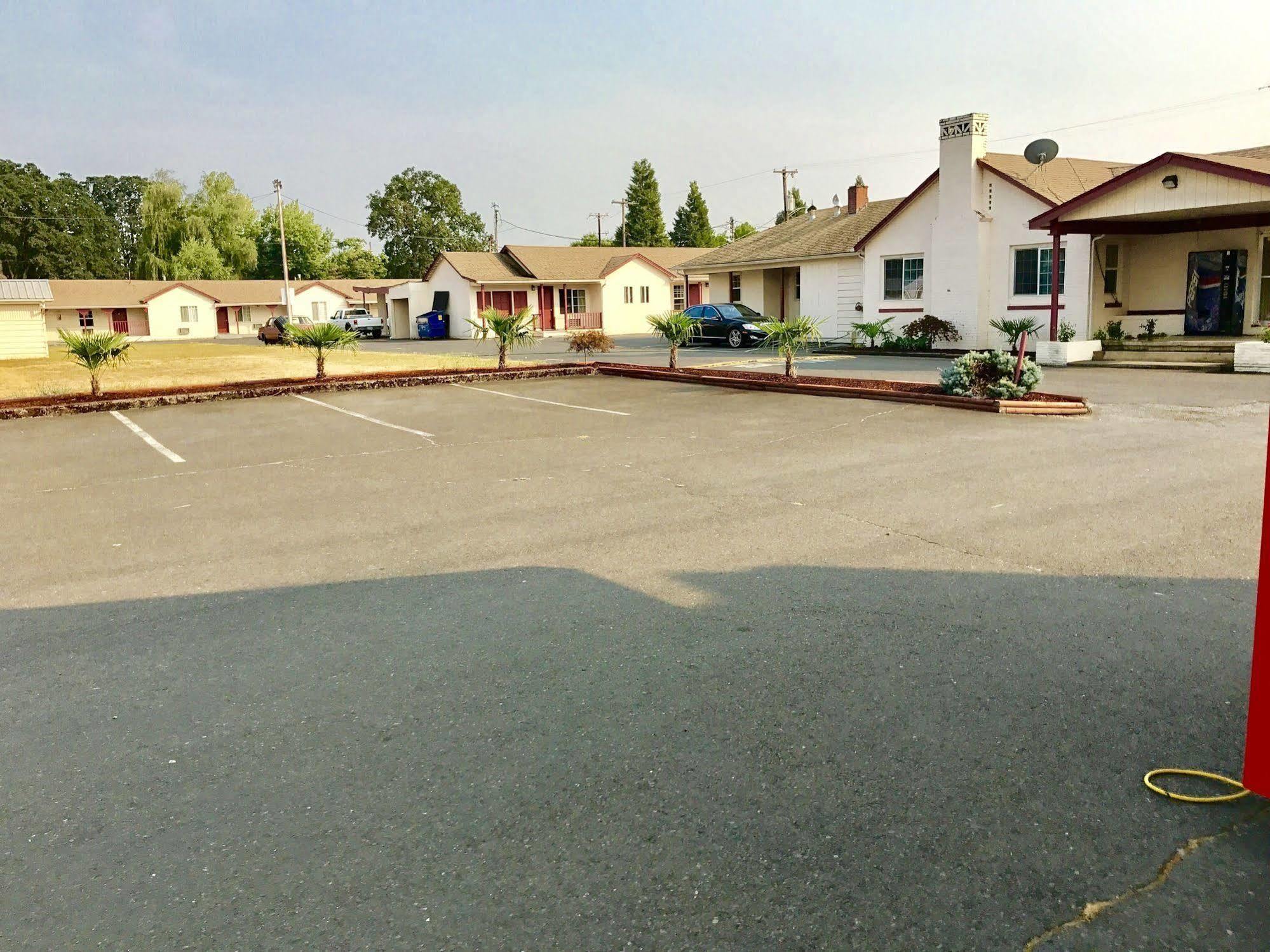 Travelers Inn Motel Salem Exterior foto